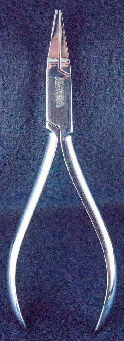 Orthodontic Instrument - hollow chop plier full image tips closed